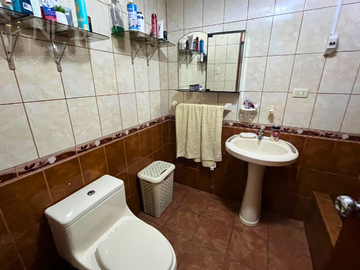 ALQUILO OFICINA /  DEPARTAMENTO EN AVENIDA CARLOS IZAGUIRRE - LOS OLIVOS