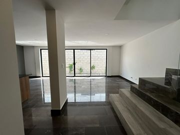 Casa en venta en Parque Veracruz, Lomas de Angelopolis, Puebla.