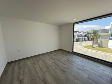 Casa en venta en Parque Veracruz, Lomas de Angelopolis, Puebla.