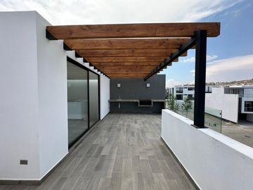 Casa en venta en Parque Veracruz, Lomas de Angelopolis, Puebla.