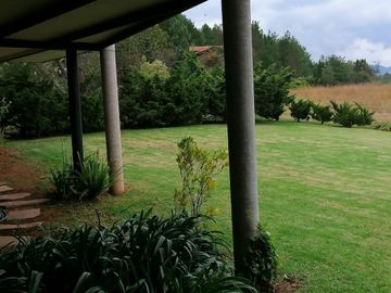 CABAÑA EN VENTA EN EL FRACC EL REMANSO TAPALPA, JALISCO , AMUEBLADA