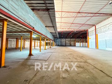 Venta De Local Comercial En Av Agenlica Gamarra 6,475M2 En Los Olivos