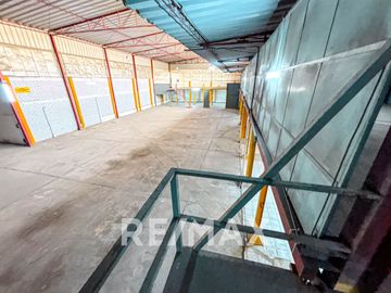 Venta De Local Comercial En Av Agenlica Gamarra 6,475M2 En Los Olivos