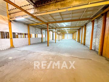 Venta De Local Comercial En Av Agenlica Gamarra 6,475M2 En Los Olivos