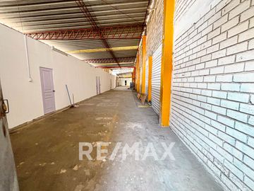 Venta De Local Comercial En Av Agenlica Gamarra 6,475M2 En Los Olivos