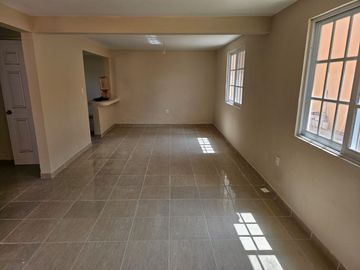 ¡Casa en Venta en Zinacantepec, Estado de México! A solo 5 minutos de Hacienda Barbabosa!