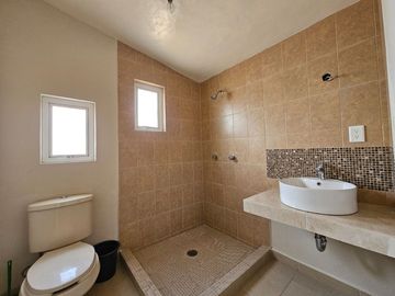 ¡Casa en Venta en Zinacantepec, Estado de México! A solo 5 minutos de Hacienda Barbabosa!