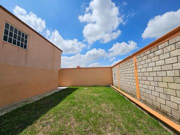 ¡Casa en Venta en Zinacantepec, Estado de México! A solo 5 minutos de Hacienda Barbabosa!