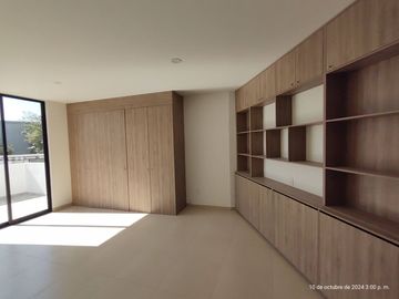 VENTA CASA Nueva de 4 Recámaras ACABADOS DE LUJO en Las Fuentes Te Espera