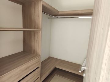 VENTA CASA Nueva de 4 Recámaras ACABADOS DE LUJO en Las Fuentes Te Espera