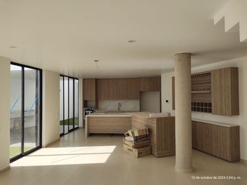 VENTA CASA Nueva de 4 Recámaras ACABADOS DE LUJO en Las Fuentes Te Espera