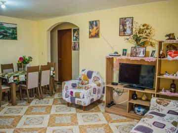 SE VENDE DEPARTAMENTO EN LINCE