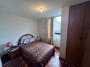SE VENDE DEPARTAMENTO EN LINCE