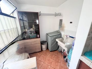 SE VENDE DEPARTAMENTO EN LINCE