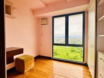 3BR Condo Unit for Sale in Royal Palm Residences, Taguig City