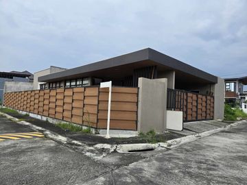 288 sqm Corner lot with 3 Bedroom Bungalow House for SALE near SM Telabastagan Pampanga