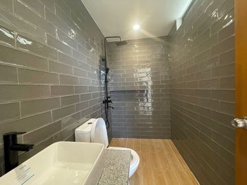 For Sale: 3-Sty BNew House & Lot, Monteverde Royale Ph 3 Taytay, P10.4M