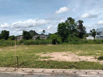 Land for Sale in Bang Saray Eastside, Beautiful mountain view.