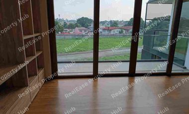 For Sale: 3-Sty House & Lot in Alabang West Subd., Las Pinas, P89.5M