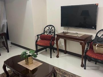 For Sale: 3BR Unit in Uptown Parksuites Tower 1, Uptown BGC, P21M