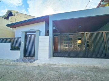 SPACIOUS MODERN BUNGALOW HOUSE AND LOT IN BFRV LAS PINAS CITY
