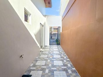 SPACIOUS MODERN BUNGALOW HOUSE AND LOT IN BFRV LAS PINAS CITY