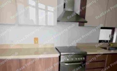 FOR SALE : 2BR unit with Parking in Arya Residences, BGC ₱37.6M
