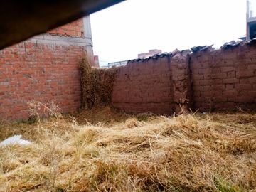 *🏞️ ¡Construye el hogar de tus sueños! Terreno en venta en la exclusiva Urb. Los Laureles - San Sebastián - Cusco* 🏡