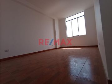 Venta De Departamento Flat En Smp - Av Canta Callao Con Av Alisos