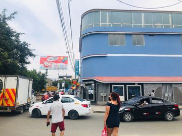 Local Comercial en Venta en San Juan de Lurigancho ¡Oportunidad de Compra!