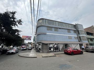 Local Comercial en Venta en San Juan de Lurigancho ¡Oportunidad de Compra!