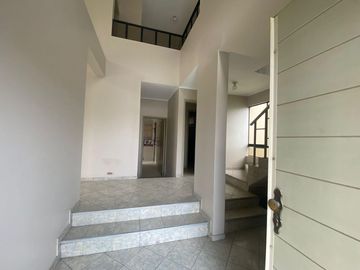 SE ALQUILA HERMOSA CASA DE CAMPO EN SANTA CLARA
