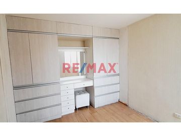 Excelente Oportunidad - Departamento En Venta - Urb. Parques Del Agustino