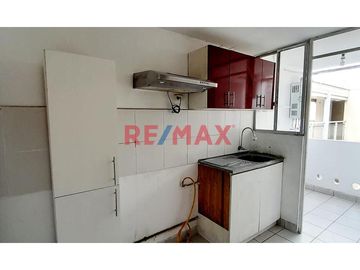 Excelente Oportunidad - Departamento En Venta - Urb. Parques Del Agustino