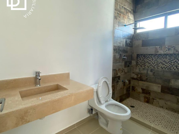 Casa en venta de 2 plantas con alberca lista entrega inmediata al Norte de Mérida