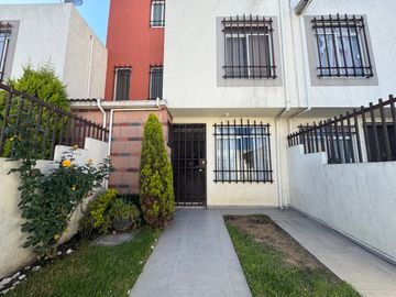 Casa en VENTA a unos pasos de la Federación Mexicana de Fútbol en Toluca