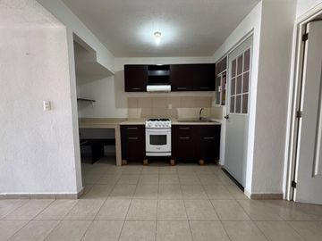 Casa en VENTA a unos pasos de la Federación Mexicana de Fútbol en Toluca