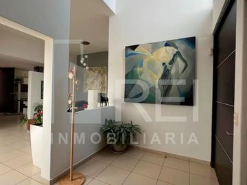 VENTA RESIDENCIA EN ESQUINA, DIANA NATURA RESIDENCIAL, ZAPOPAN