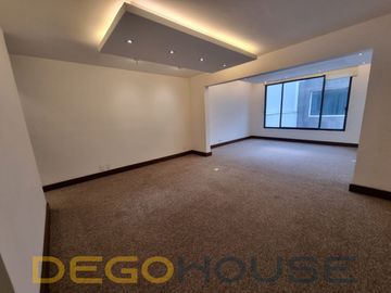 Casa con uso de suelo en venta en la Colonia del Valle Centro