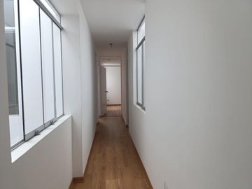 AMPLIO DEPARTAMENTO EN VENTA DE ESTRENO