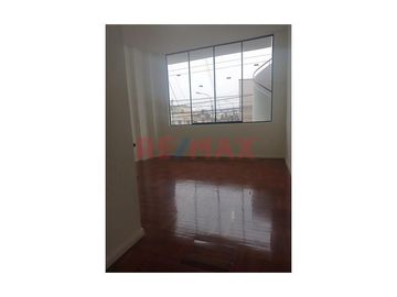 Venta De Departamento En 2 Segundo Piso San Miguel