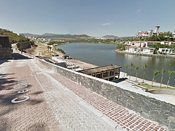 LAGO YALAHAN, CUMBRES DEL LAGO, QUERÉTARO, QUERÉTARO. RR*