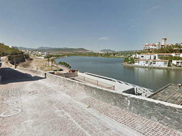 LAGO YALAHAN, CUMBRES DEL LAGO, QUERÉTARO, QUERÉTARO. RR*