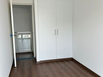 SE VENDE DPTO EN SURCO