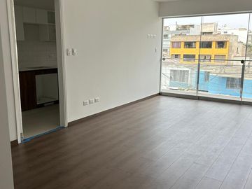 SE VENDE DPTO EN SURCO
