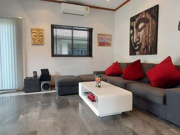 Nice and well-maintained house in the charming area of Siam Home Group in Chakpong
