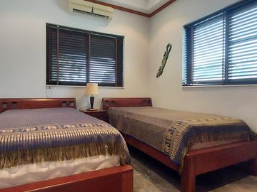 Nice and well-maintained house in the charming area of Siam Home Group in Chakpong