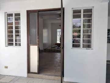 3 Bedrooms Pre-Owned House & Lot for Sale in San Fernando Pampanga