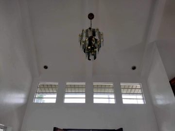 3 Bedrooms Pre-Owned House & Lot for Sale in San Fernando Pampanga
