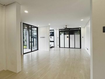For Sale Newly Built Extravagant Modern Design 2 storey House in Dasmariñas